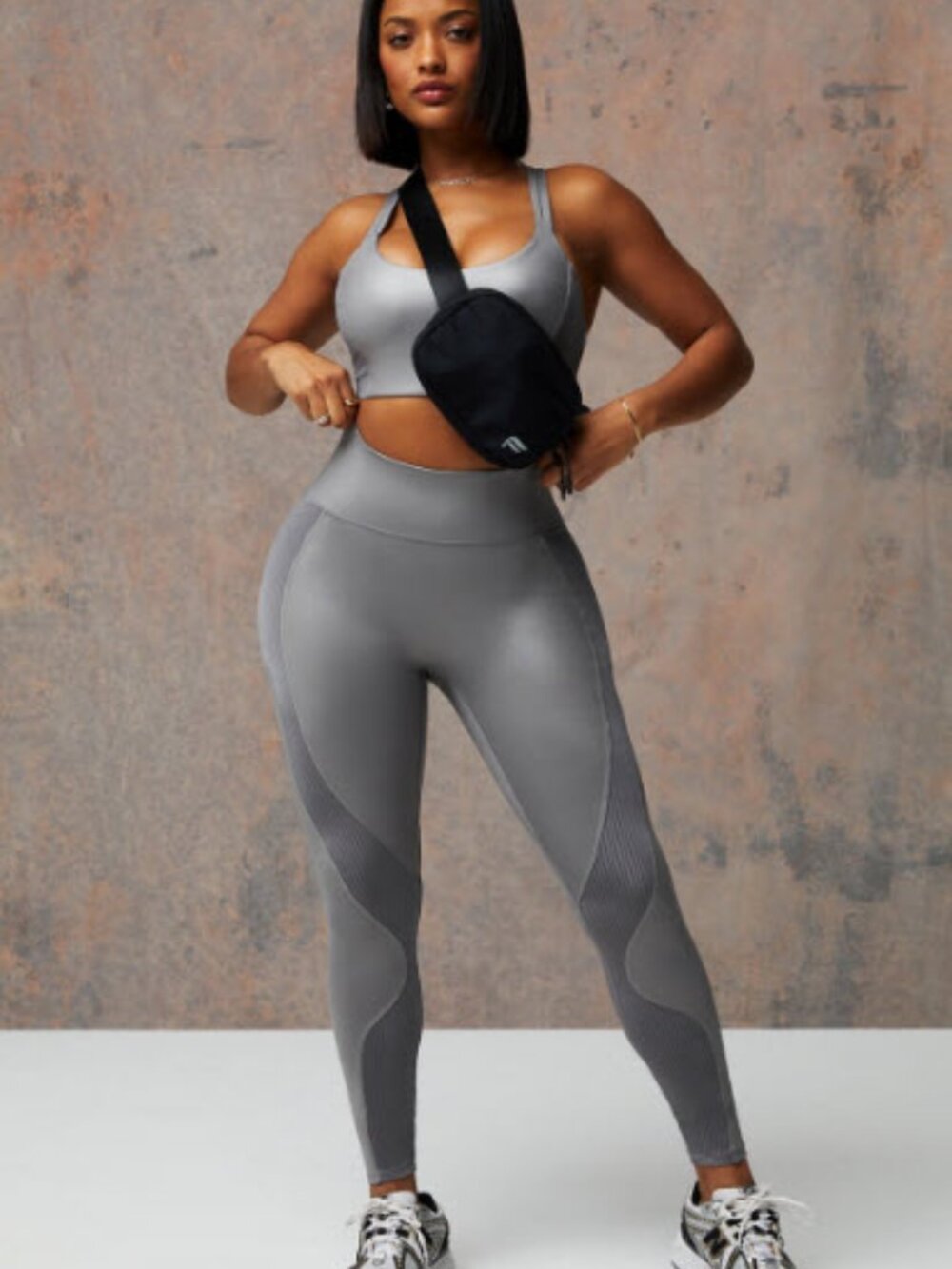 Fabletics Motion365+ Contour High-Waisted Legging Size Small Gunmetal Grey Shine